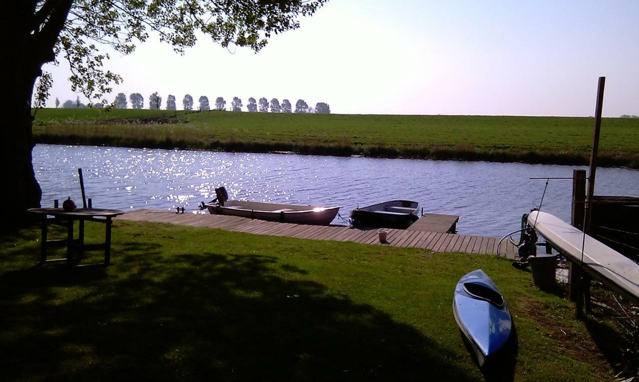 Bed En Breakfast Uitrust Lauwerzijl Экстерьер фото